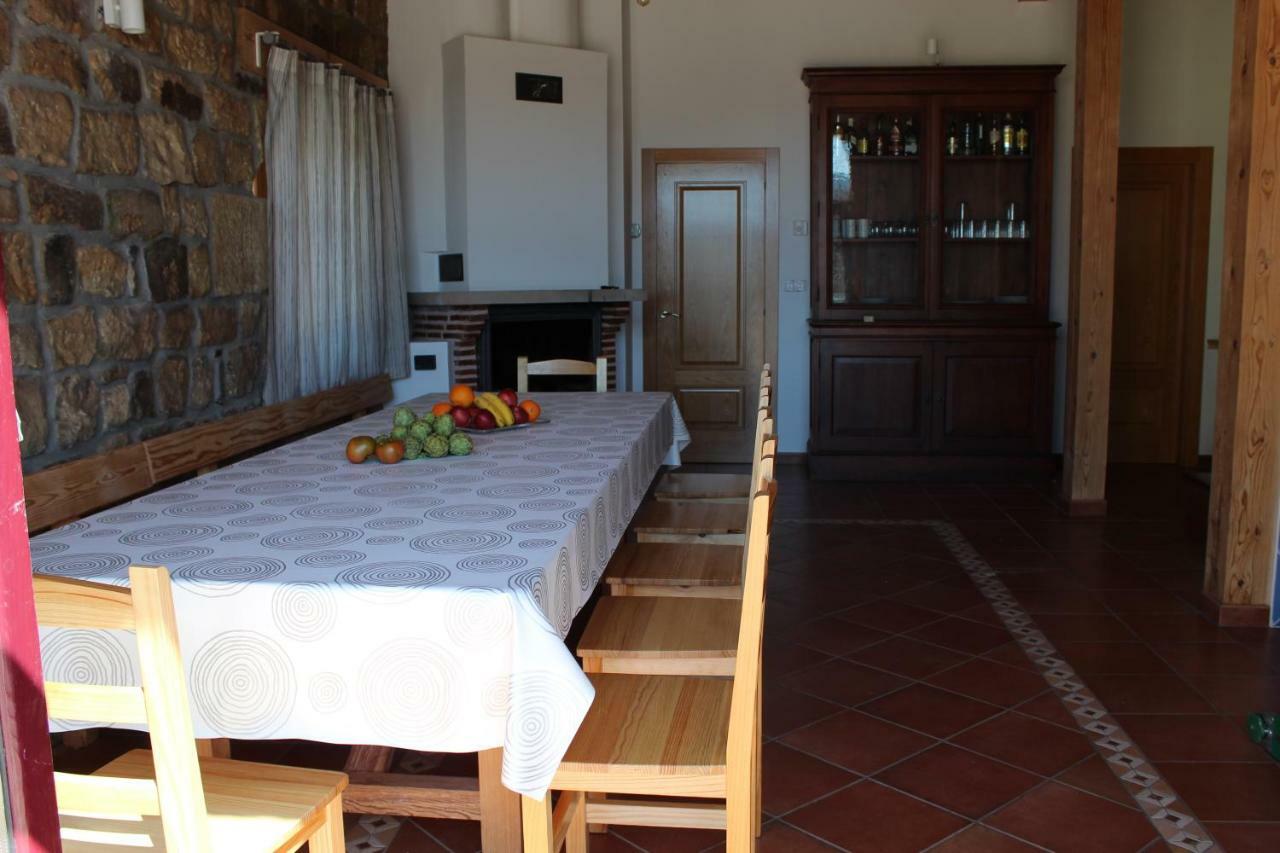 La Casa De La Petra Guest House Quintanar de la Sierra Exterior foto